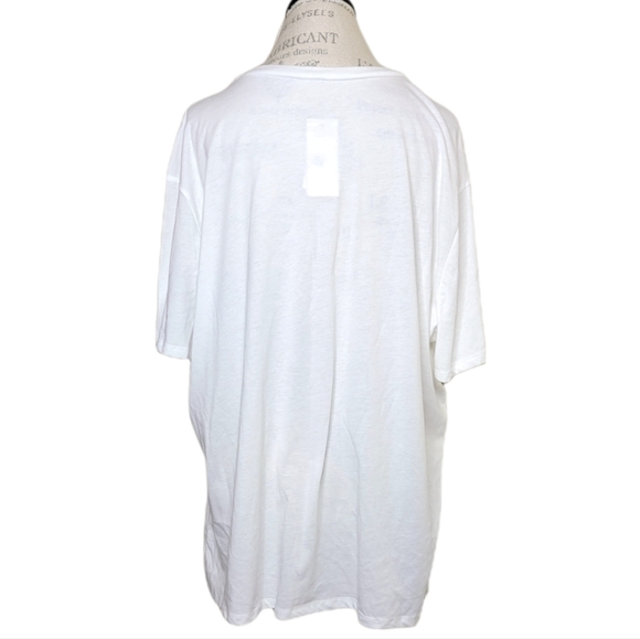 LOVE TRIBE PLUS SIZE GRAPHIC STATEMENT TEE NWT - Picture 3 of 4